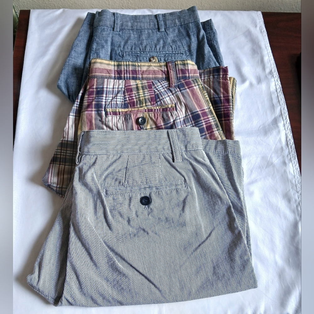 Assorted Bermuda Shorts Lot of 3: Banana Republic & Peter Millar Size 32